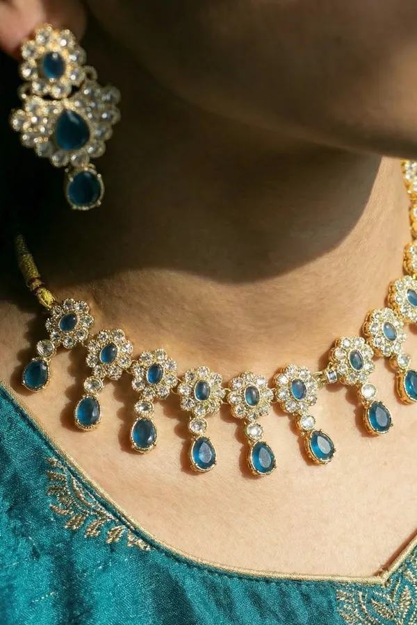 Azure_Cascade_Choker_Set