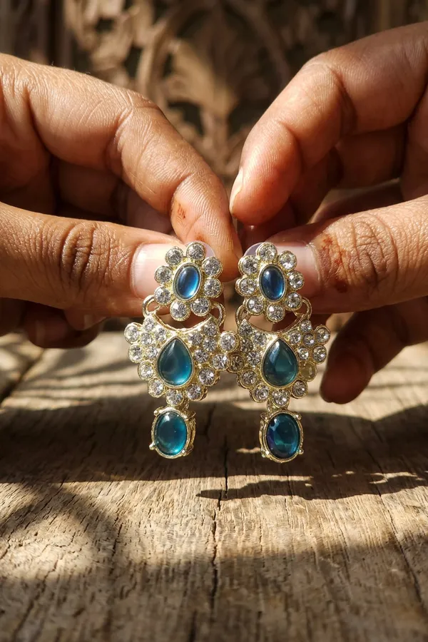 Azure_Cascade_Choker_Set