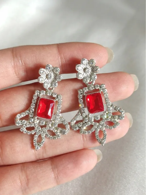 Crimson_Keystone_Choker_Set