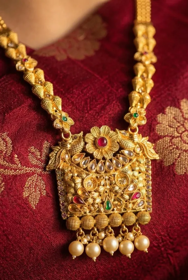 Mandira_Drape_Necklace_Set