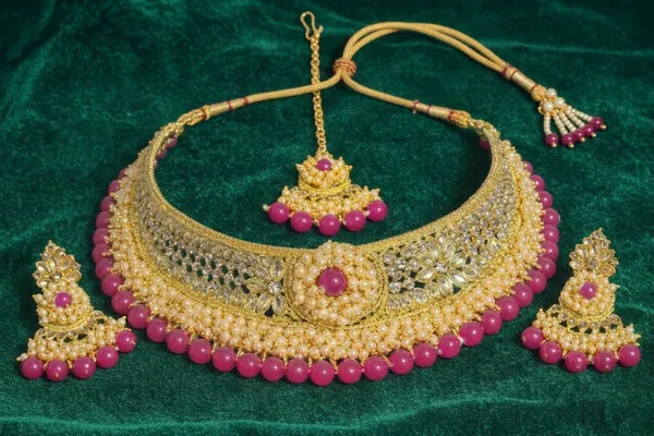 Ros_Fringe_Choker_Set