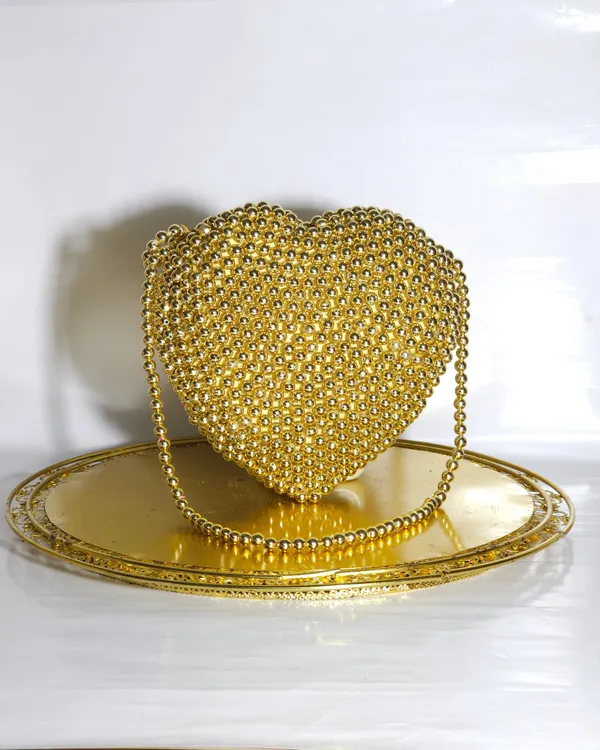 The_Golden_Heart_An_Element_Of_Pure_Gold_Radiance