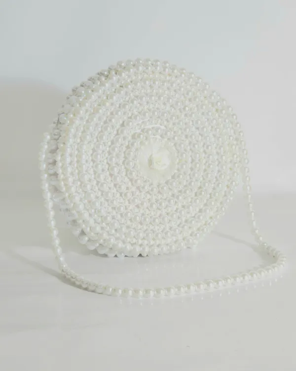 The_White_Pearl_An_Element_Of_Purity_Grace