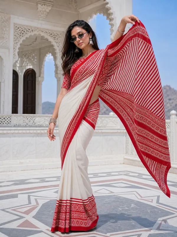 Crimson_Heirloom_Saree