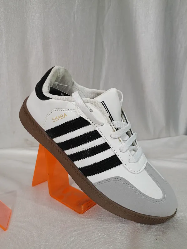White_Lace_Up_Casual_Sneakers_For_Men