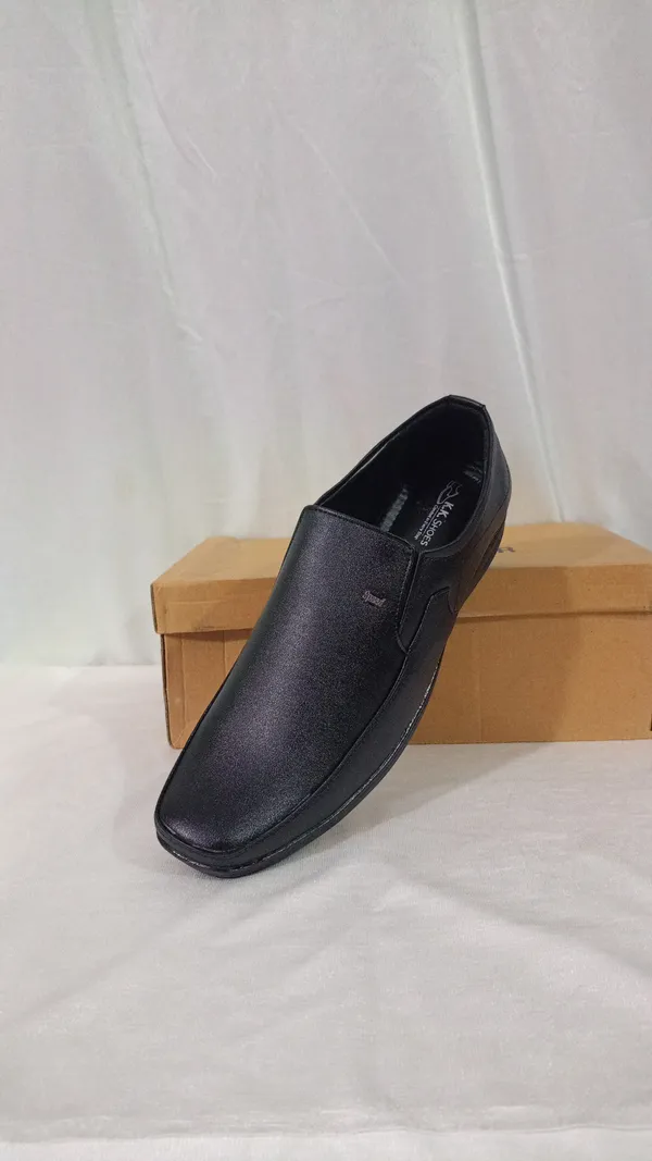 Black_Slip-On_Formal_Shoes_For_Men