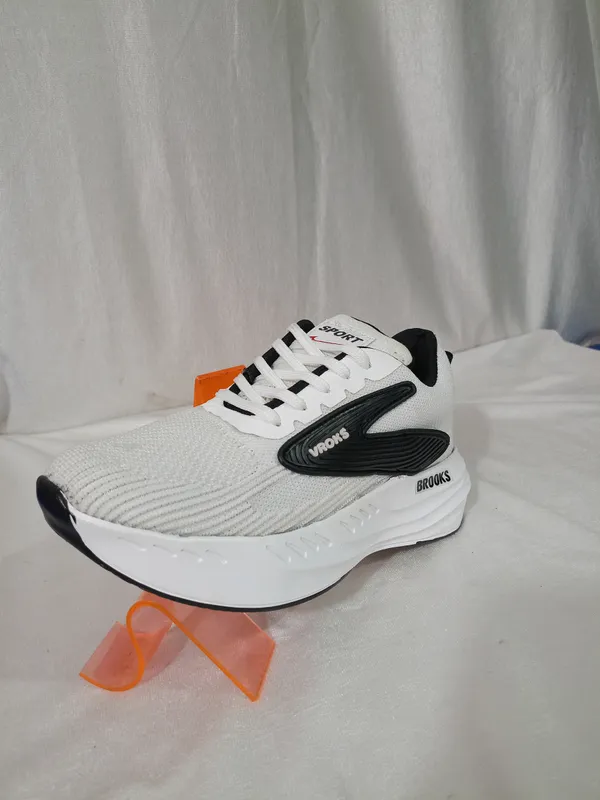 White_Mesh_Running_Shoes_For_Unisex