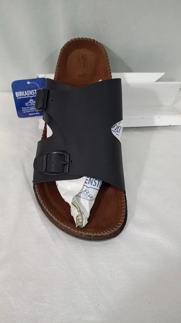 Black_Two_Strap_Buckle_Sandals