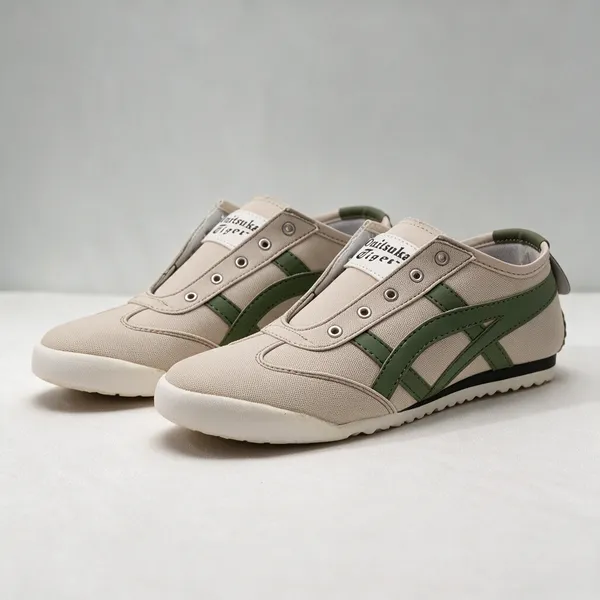 Beige_Canvas_Low_Top_Sneakers_For_Unisex