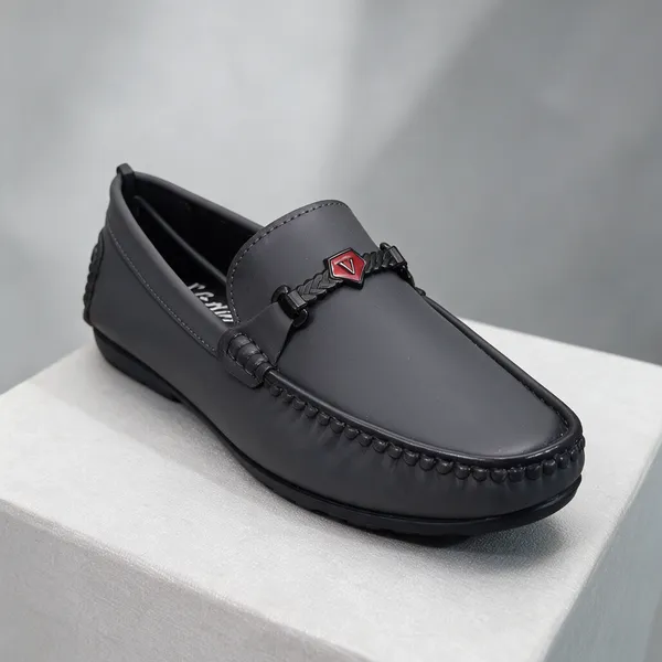 Black_Slip-On_Loafer_Shoes_For_Men