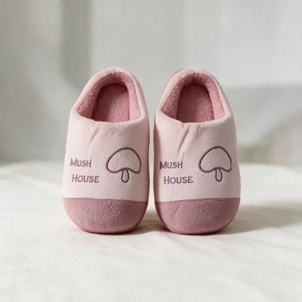 Pink_Fleece_Slip-On_Baby_Slipper_For_Infants