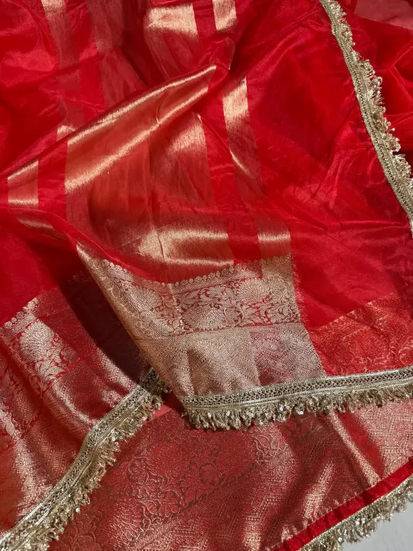 Bridal_Red_Kora_Organza_Silk_Designer_Lace_Work_Banarasi_Saree