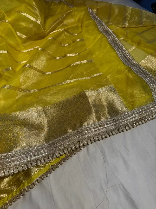 Bright_Yellow_Kora_Organza_Silk_Designer_Lace_Work_Banarasi_Saree