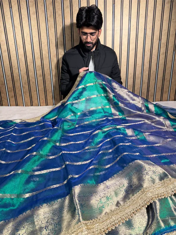 Dhoop_Chaon_Peacock_Tissue_Silk_Moti_Lace_Attached_Banarasi_Saree