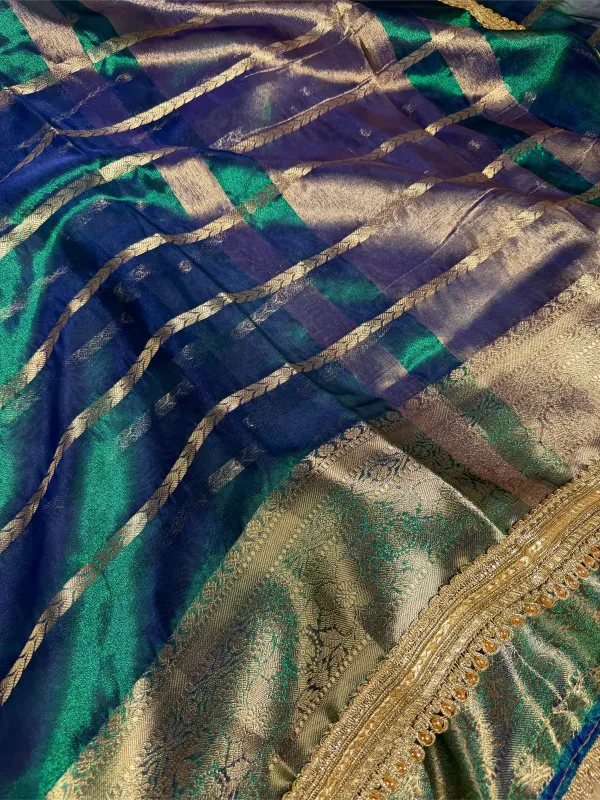 Dhoop_Chaon_Peacock_Tissue_Silk_Moti_Lace_Attached_Banarasi_Saree
