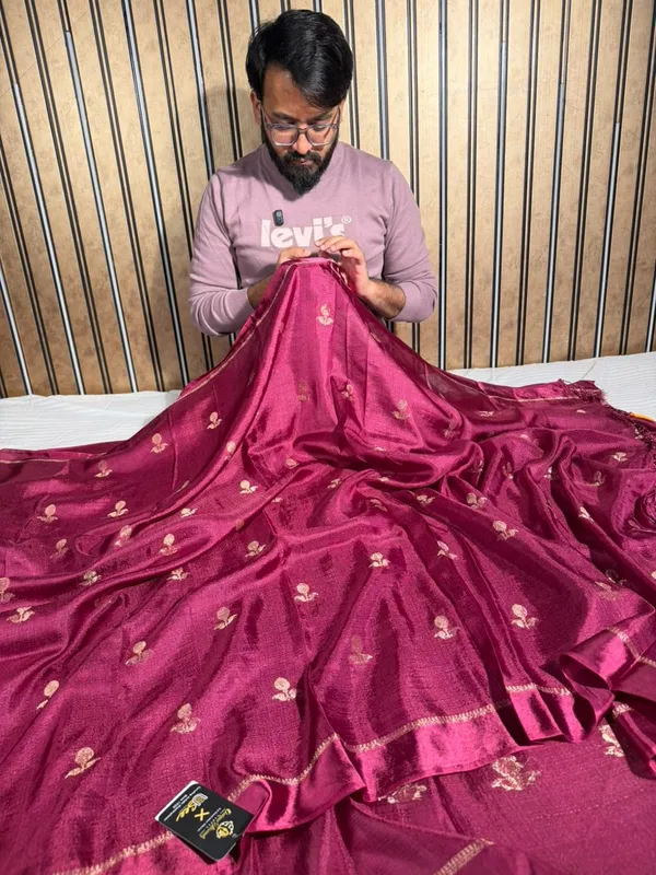 Raspberry_Rose_Extremely_Soft_Georgette_Silk_Banarasi_Saree