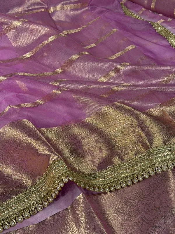 Light_Lavender_Kora_Banarasi_Saree_With_Lace_Work