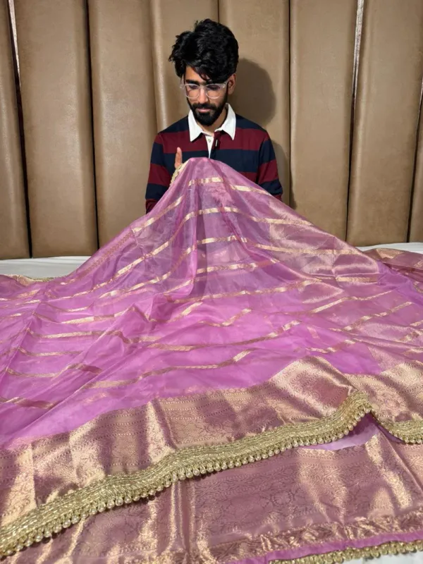Light_Lavender_Kora_Banarasi_Saree_With_Lace_Work