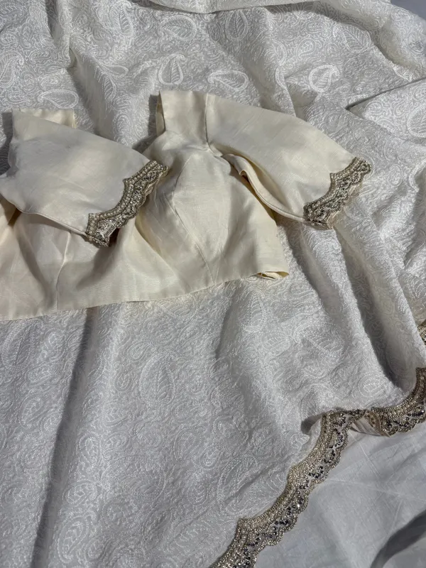 Ivory_Cream_Pure_Mul_Chanderi_Chikankari_Embroidery_Designer_Saree