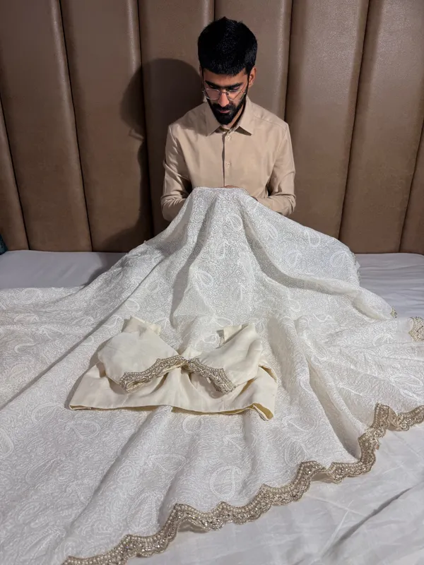 Ivory_Cream_Pure_Mul_Chanderi_Chikankari_Embroidery_Designer_Saree