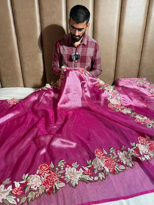 Rani_Pink_Glass_Tissue_Silk_Crochet_Cutwork_Embroidery_Banarasi_Saree