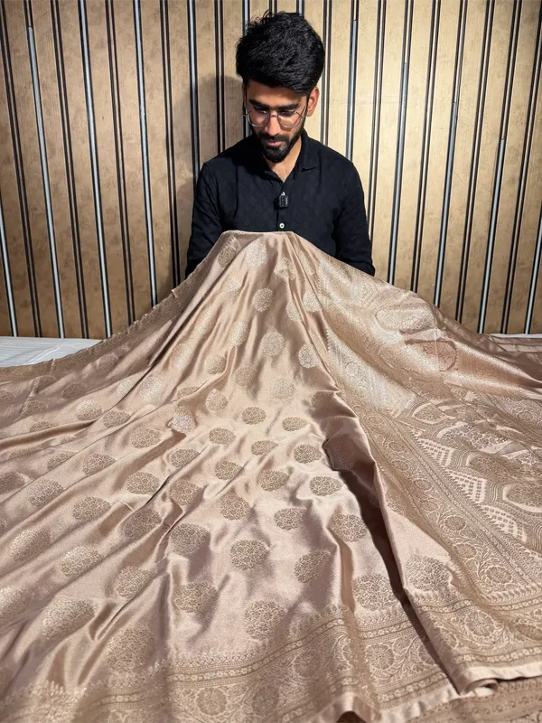 Rare_Beige_Mashru_Katan_Silk_Traditional_Buta_Banarasi_Saree