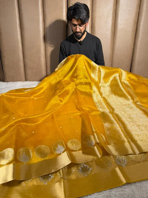 Metallic_Yellow_Kora_Tissue_Silk_Banarasi_Saree