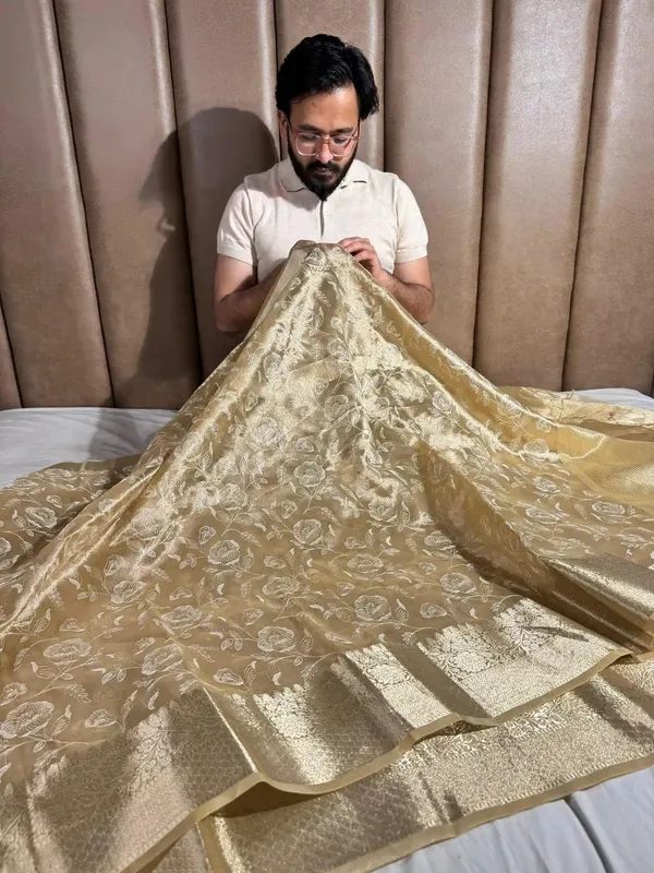 Golden_Banarasi_Tissue_Chikankari_Saree_with_Rich_Pallu_&_Blouse