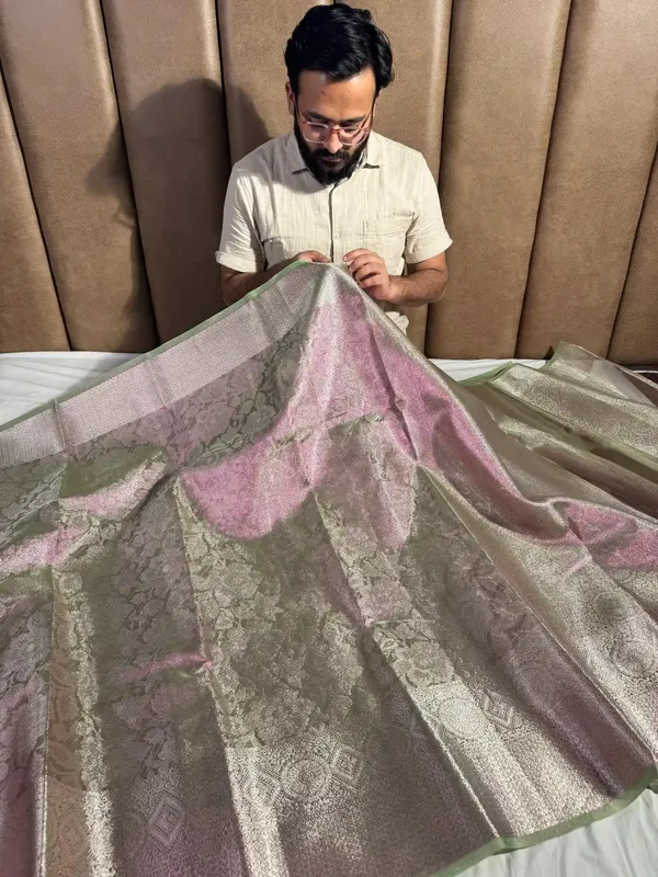 Metallic_Neon_Pink_Colour_Glass_Tissue_Silk_Saree