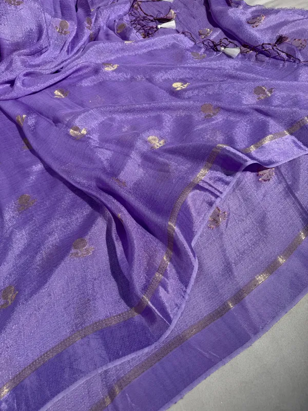 Bright_Baby_Lavandar_Viscose_Georgette_Buta_Banarasi_Saree