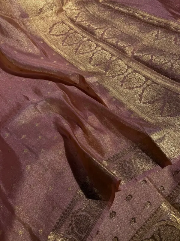 Mauve_Pink_Breathable_Tissue_Silk_Zari_Buti_Weave_Banarasi_Saree