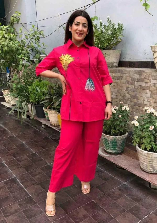 Red_Cotton_Polyester_Kurti_With_Pant_For_Women