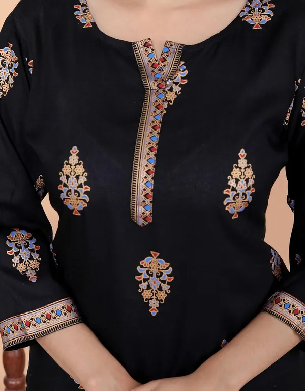 Black_Cotton_Kurti_For_Women