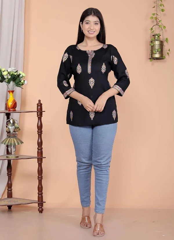 Black_Cotton_Kurti_For_Women