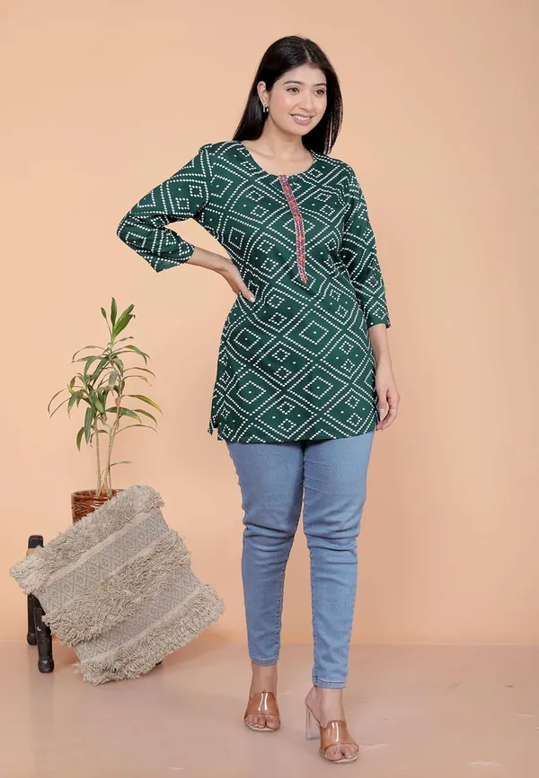 Green_Cotton_Straight_Kurti_For_Women