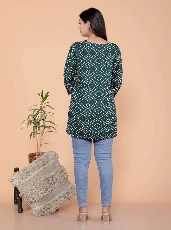 Green_Cotton_Straight_Kurti_For_Women