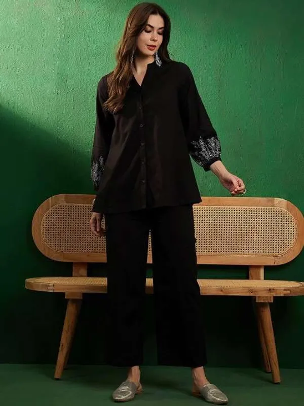 Black_Rayon_Kurti_With_Pant_Set_For_Women