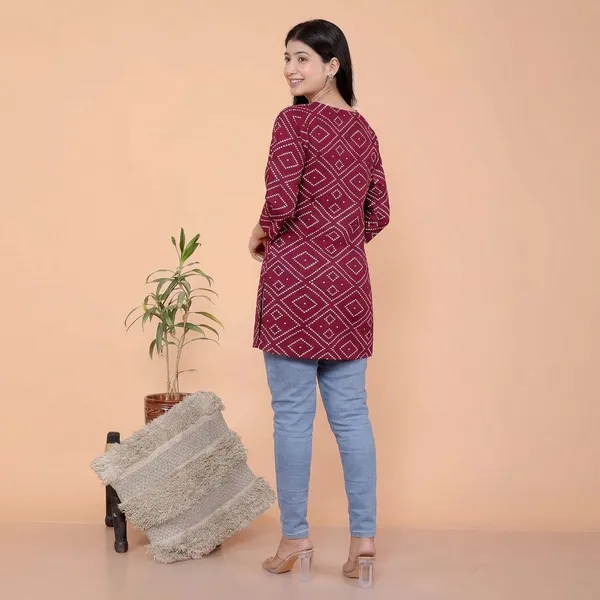 Maroon_Cotton_Straight_Kurti_For_Women