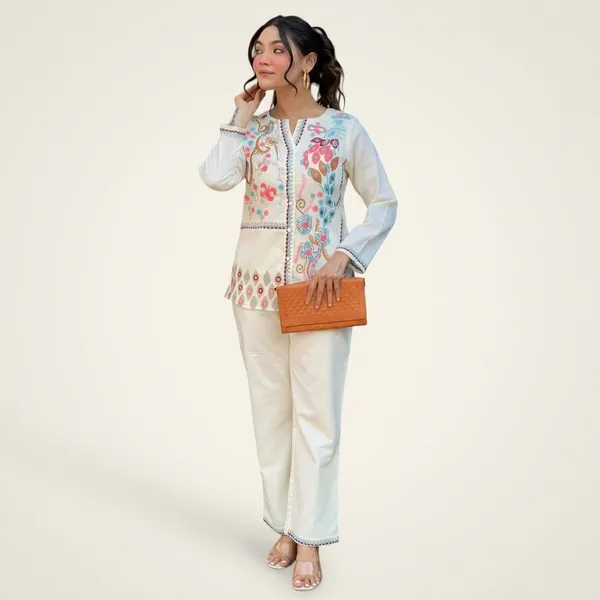 White_Cotton_Kurti_With_Pant_Set_For_Women