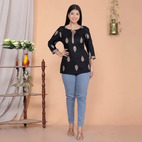 Black_Cotton_Kurti_For_Women