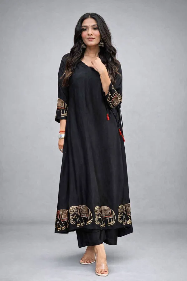 Black_Rayon_Kurti_With_Pant_Set_For_Women