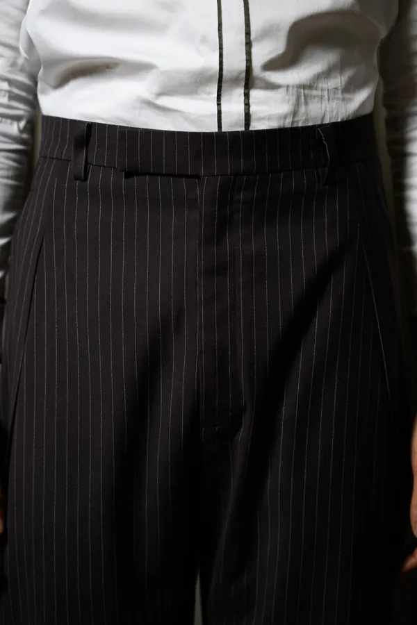 Wine_Brown_Pinstripe_Pleated_Pants(GSG1038)