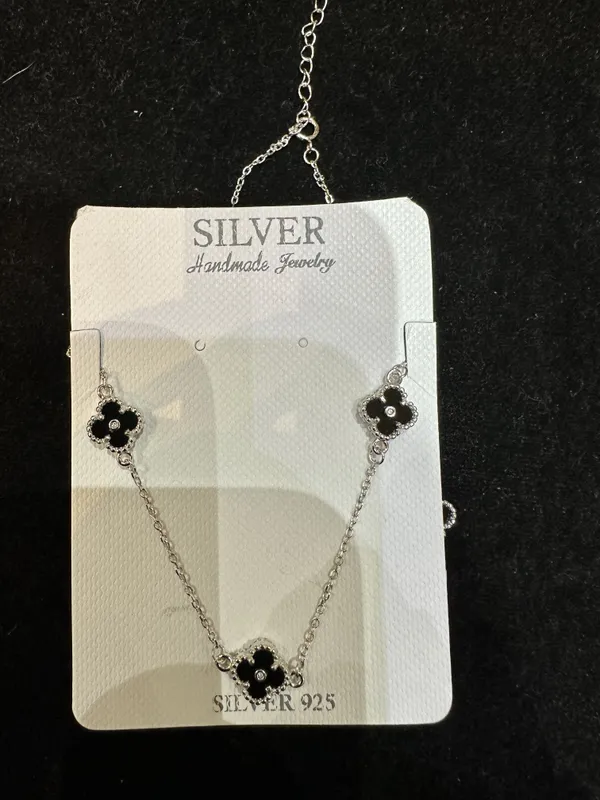 Silver_And_Black_Sterling_Silver_Clover_Pendant_Necklace_For_Women