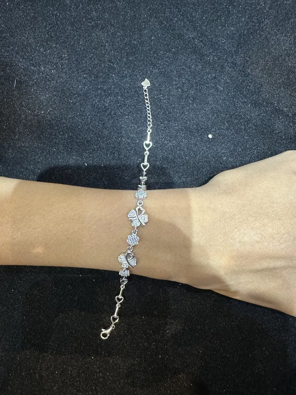 Silver_Sterling_Silver_Clover_Charm_Bracelet_For_Women