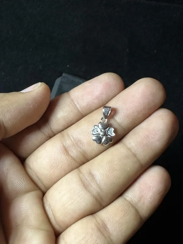 Silver_Sterling_Floral_Heart_Design_Pendant_For_Women