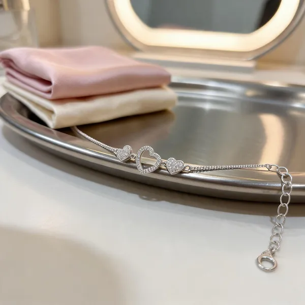 Silver_Sterling_Silver_Heart_Charm_Chain_Bracelet_For_Women