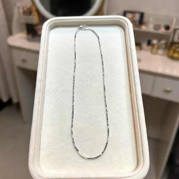 Silver_Sterling_Box_Chain_Necklace_For_Women
