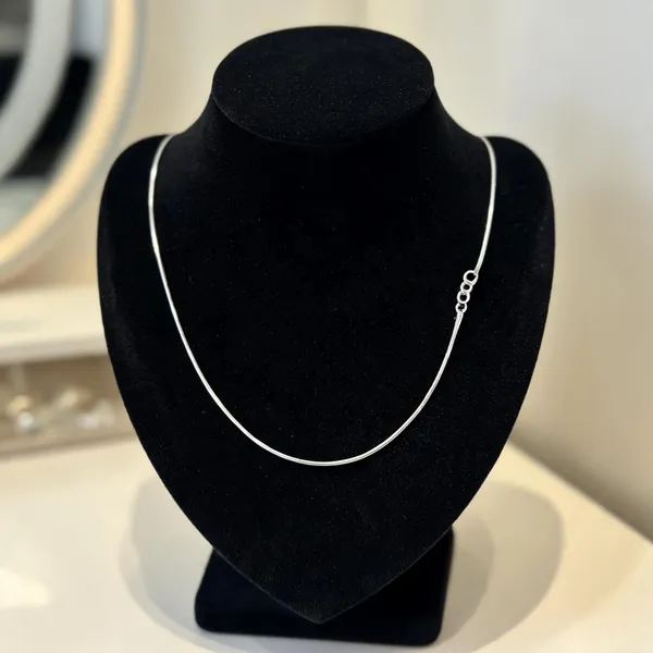 Silver_Sterling_Silver_Snake_Chain_Necklace_For_Women