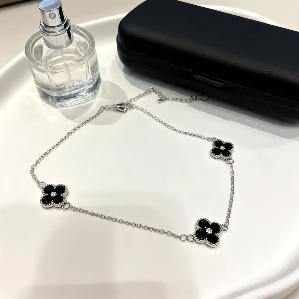Silver_And_Black_Sterling_Silver_Clover_Pendant_Necklace_For_Women