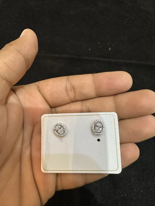 Silver_Oval_Halo_Cubic_Zirconia_Stud_Earrings_For_Women